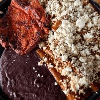 Carne Enchilada con Frijoles
