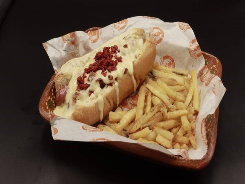 Chicali beef taqueria, snacks y algo mas