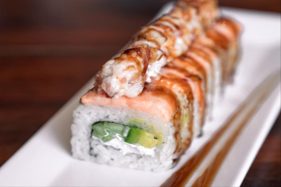 SALMON ROLL 12 PZS