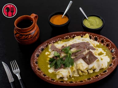Enchiladas Verdes con Cecina Natural (5 Pzas)
