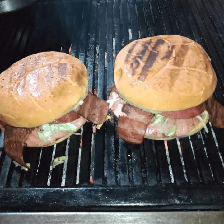 HAMBURGUESA DE ARRACHERA