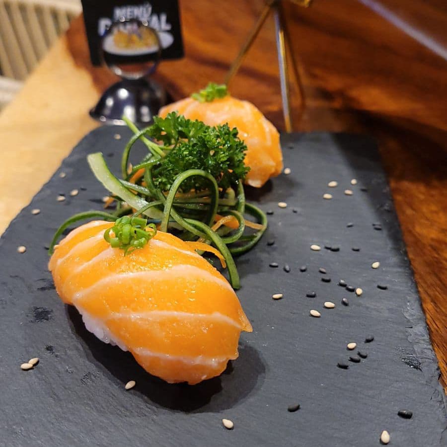 Nigiri de Salmón 2 pzas