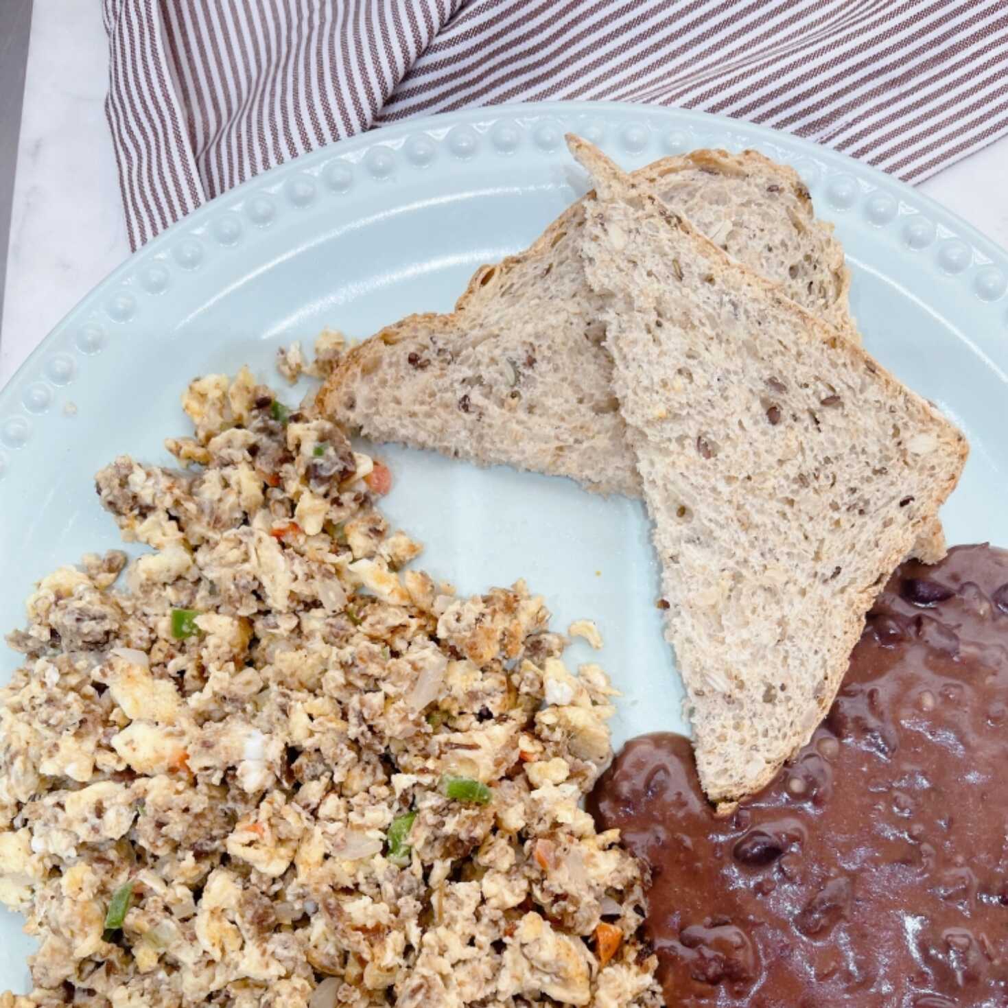 Huevo con Machaca