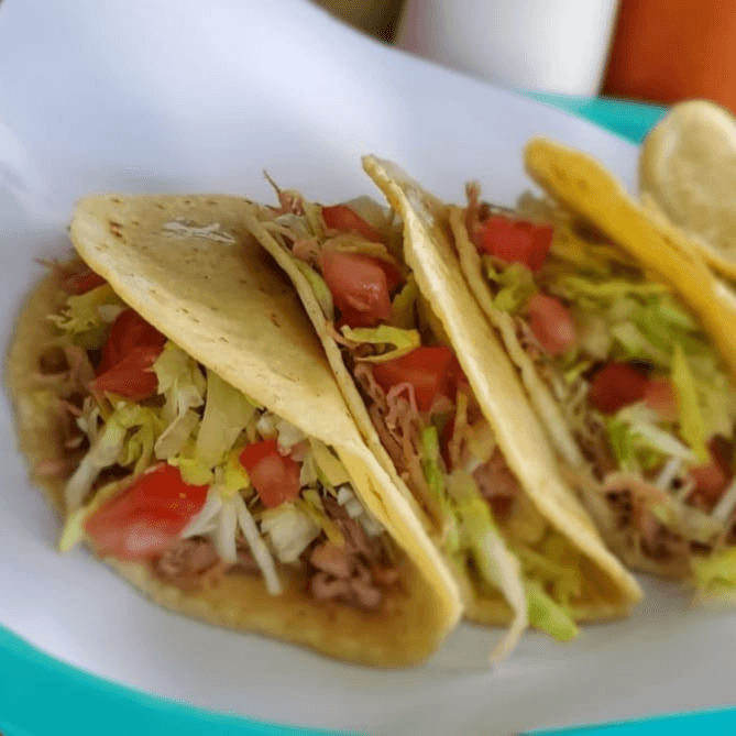 Taco de Maiz con Deshebrada