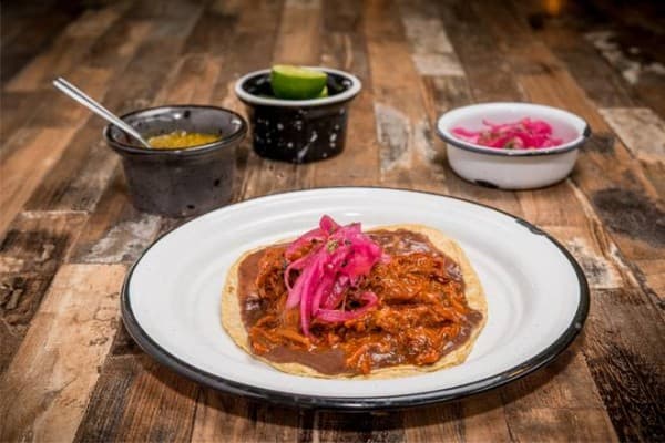 TACOS COCHINITA PIBIL