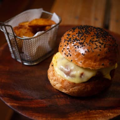 SMOKED BRISKET BURGER