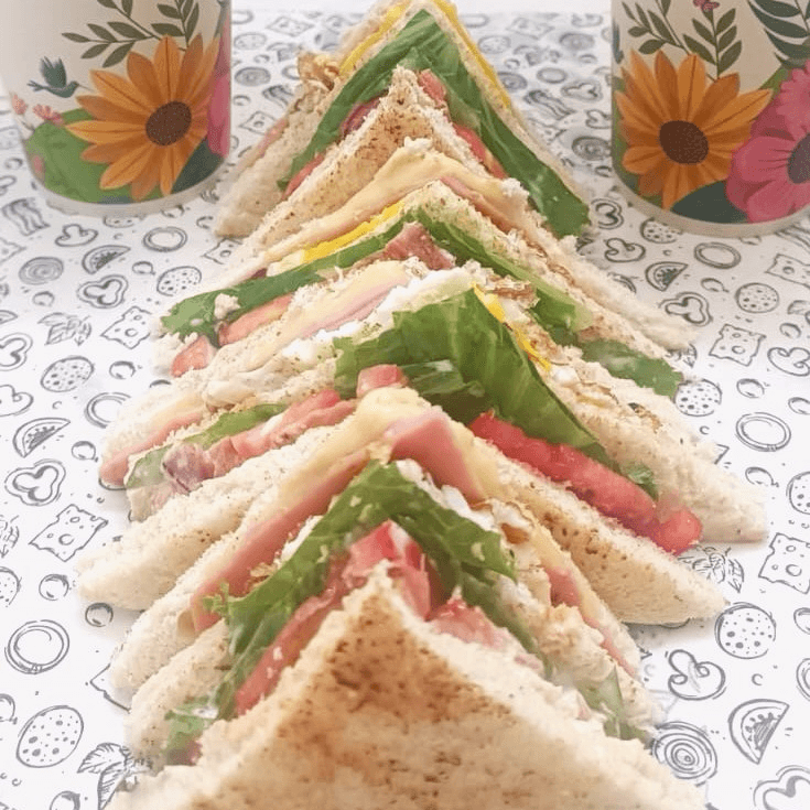 Combo Club Deli + 2 Jugos
