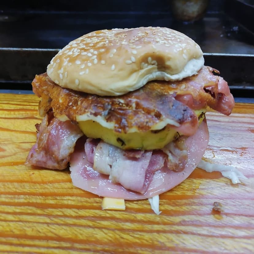 Tortas y Hamburguesas Tony