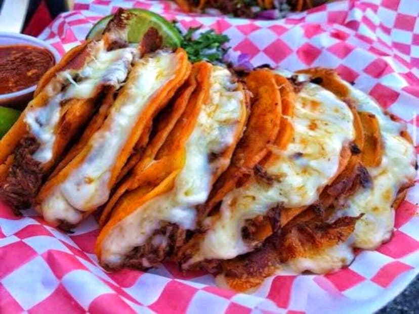 Barbacoa "Estilo Parral" (Calcopirita)