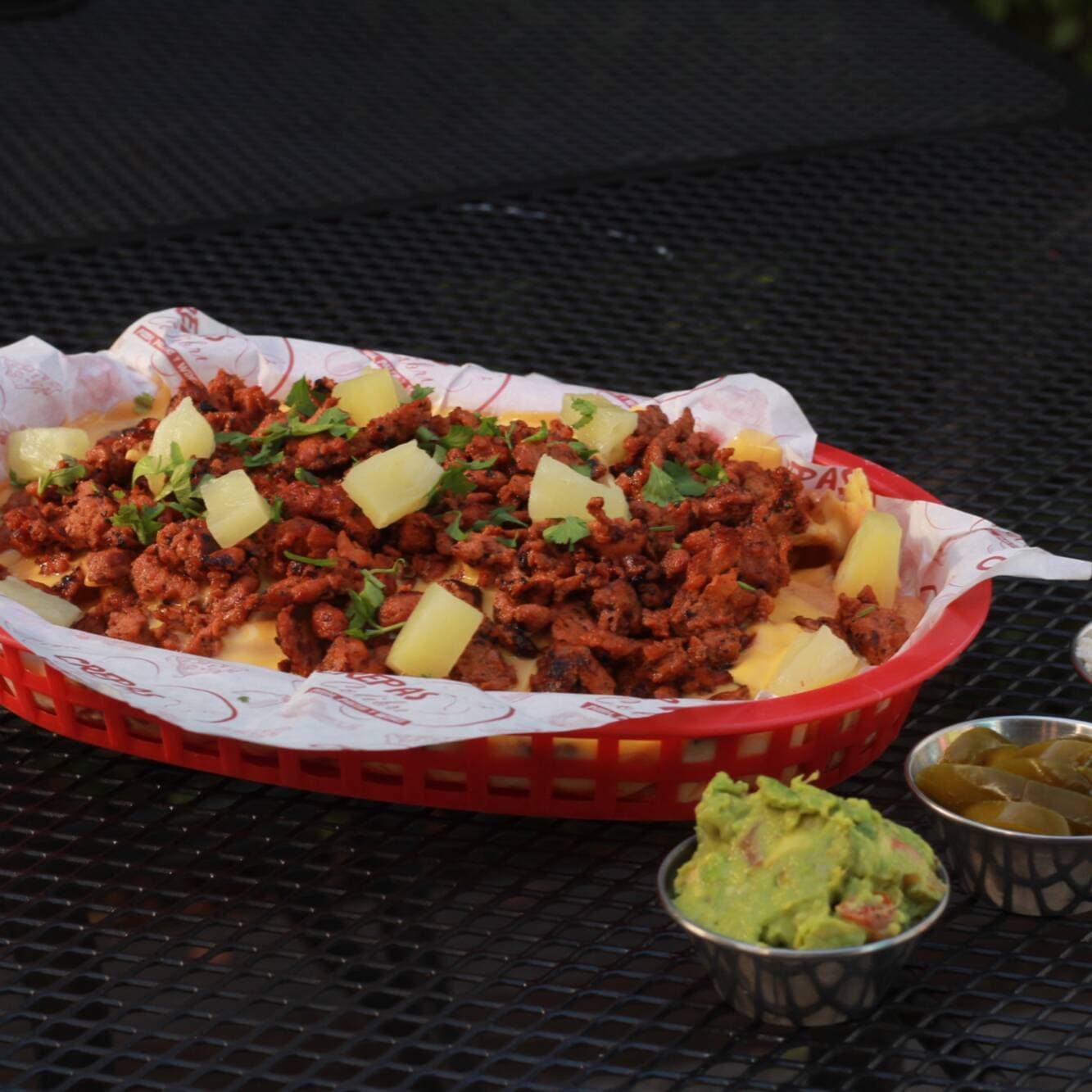 Nachos al Pastor (Para 2 Personas)