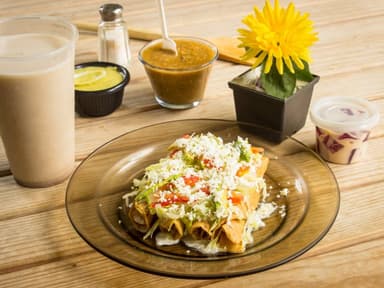 Tacos Dorados de Queso Panela