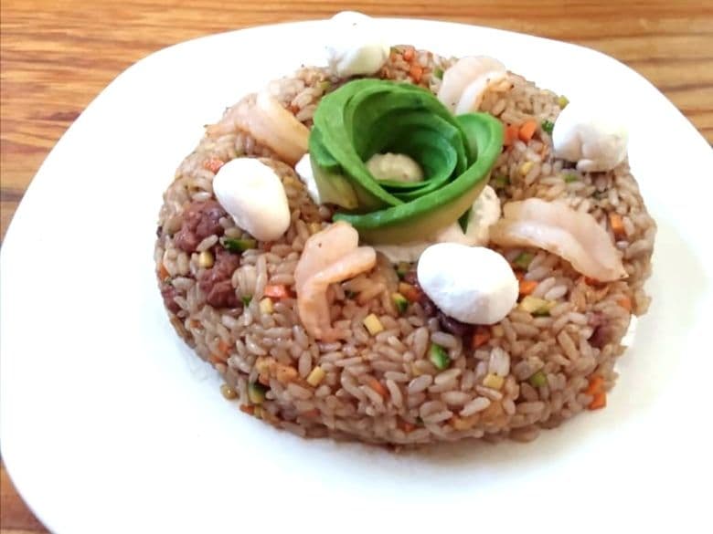 Yakimeshi 3 carnes