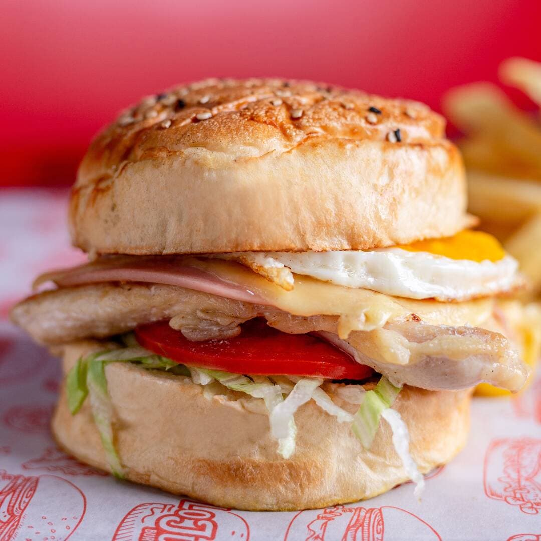 SANDWICH DE FILETE DE POLLO