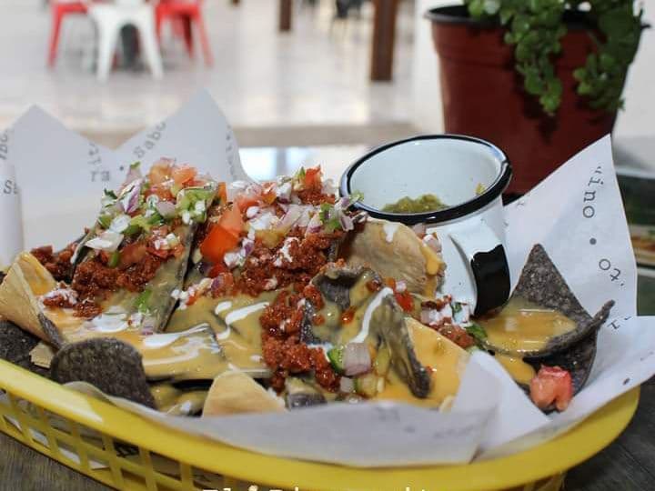Nachos El Rinconcito