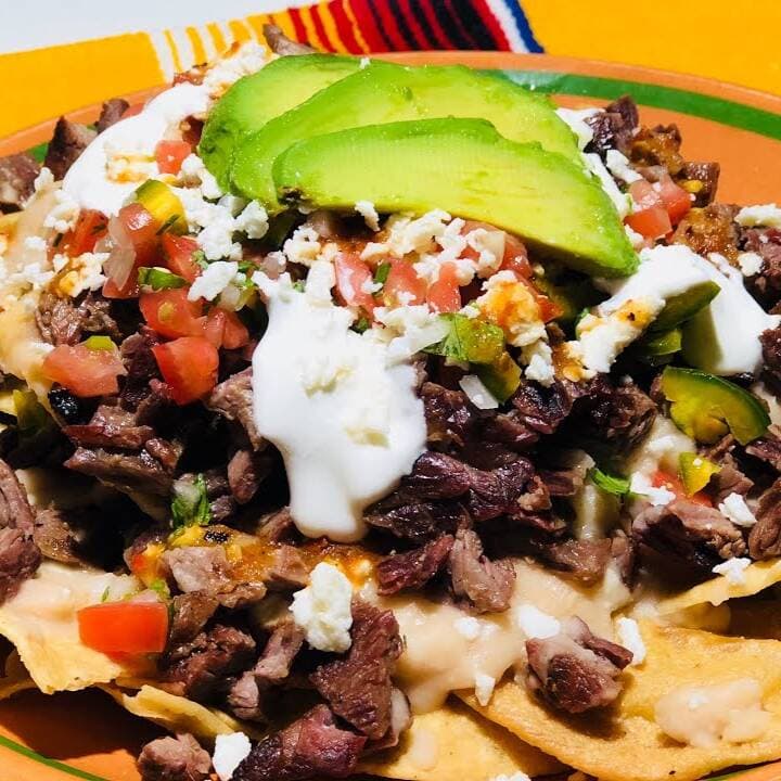 Nachos Con arrachera y Camarones
