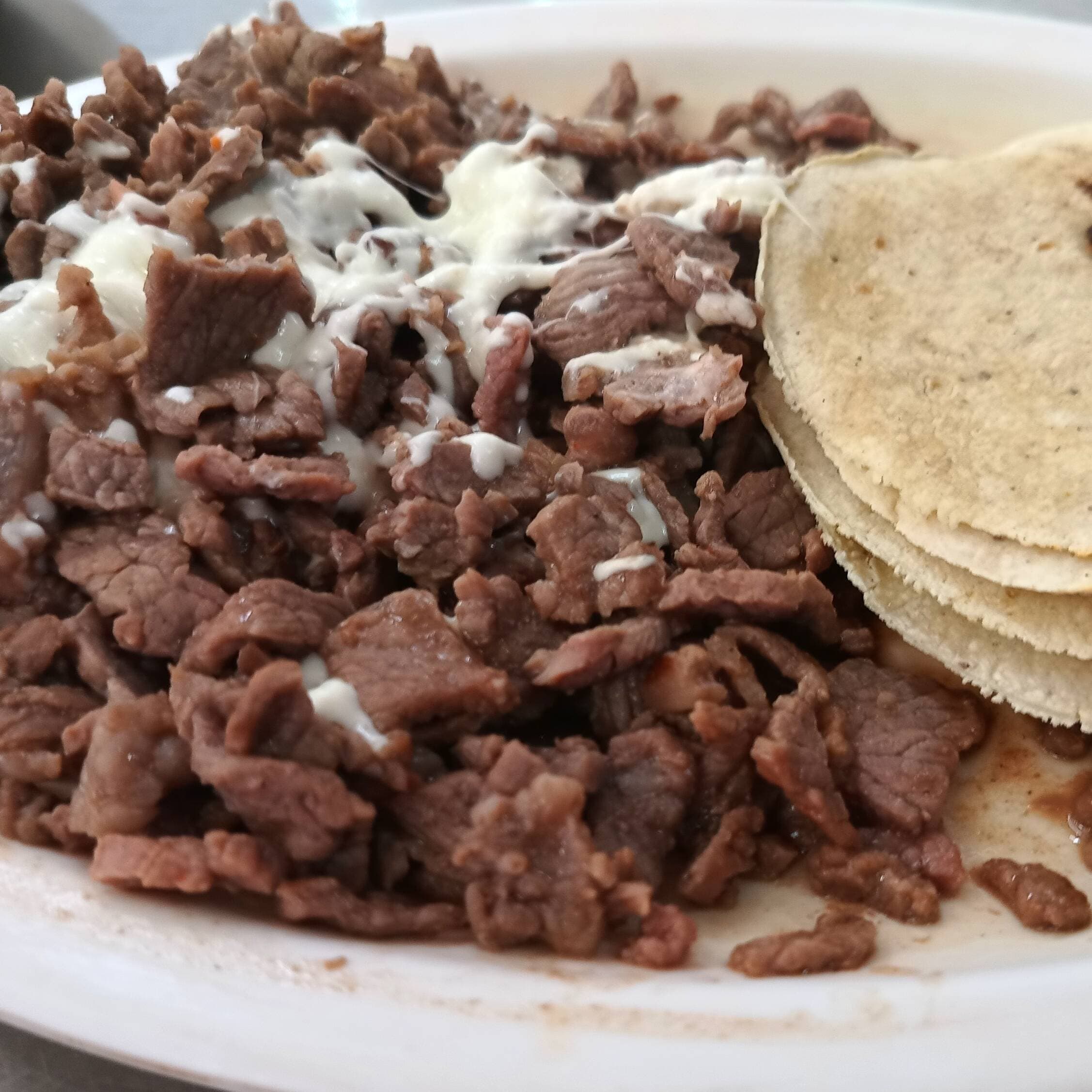ORDEN DE BISTEC ENCEBOLLADO