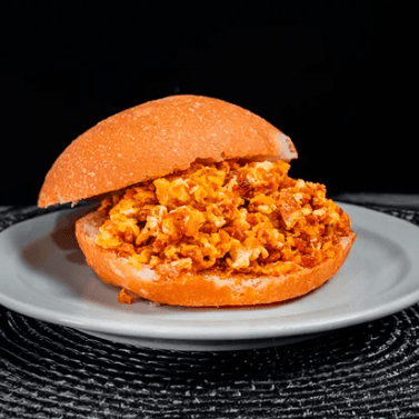 Pan con Salchicha Huachana