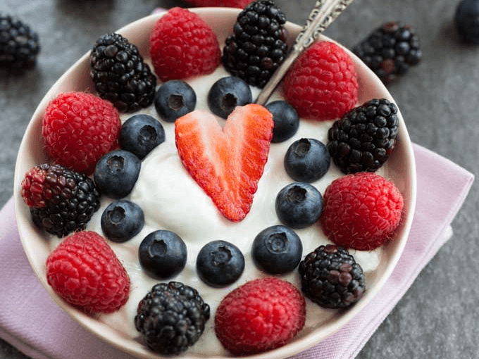 Yogurt Grande con Fruta