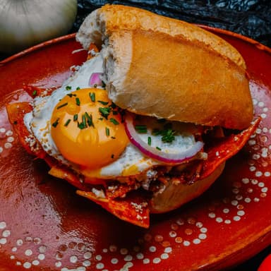 Torta de Chilaquiles con Promo