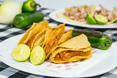 Dos Tacos Dorados Barbacoa