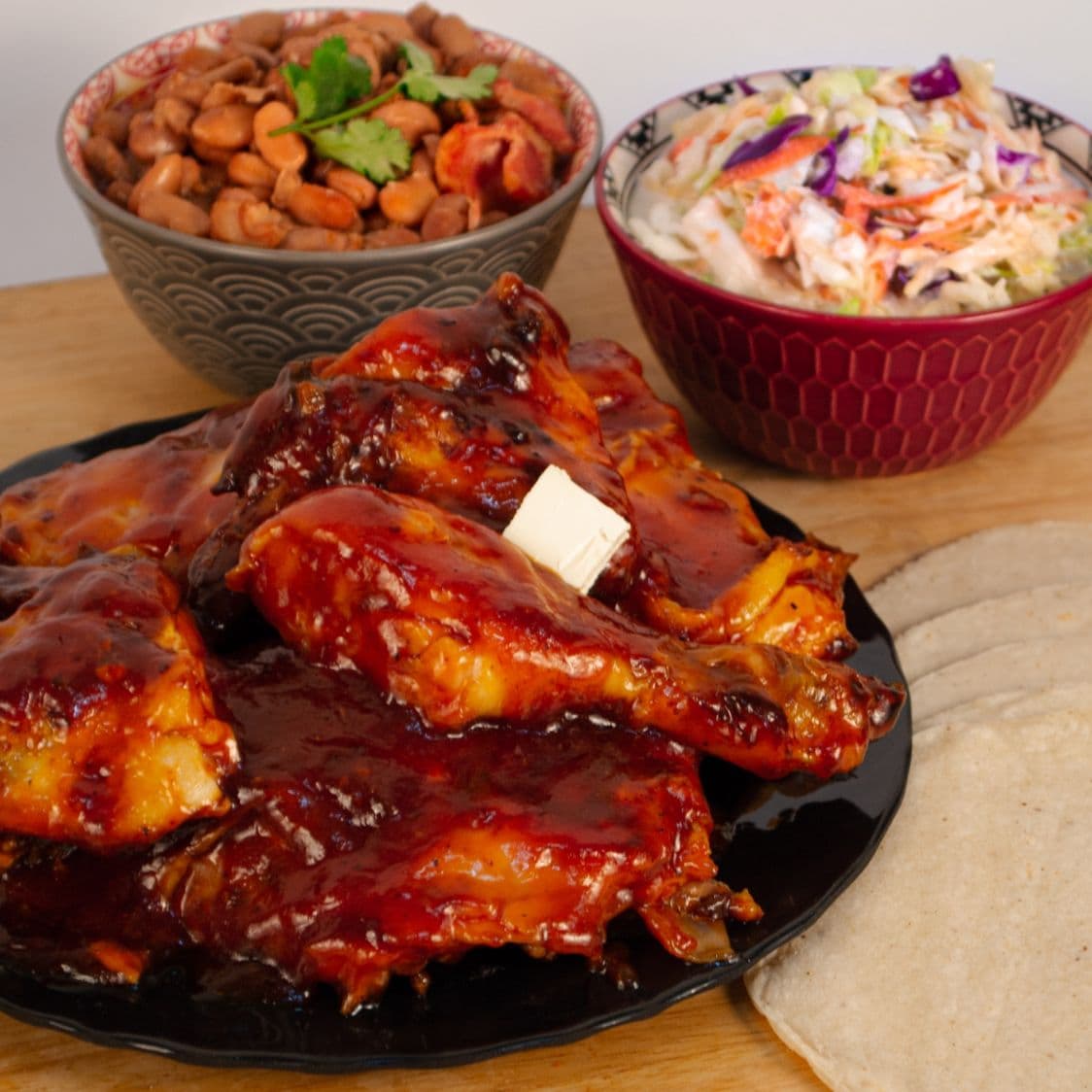 Medio BBQ + Tortillas