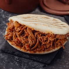 Arepa Rellena de Carne