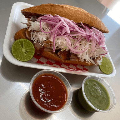 Torta de Carnitas