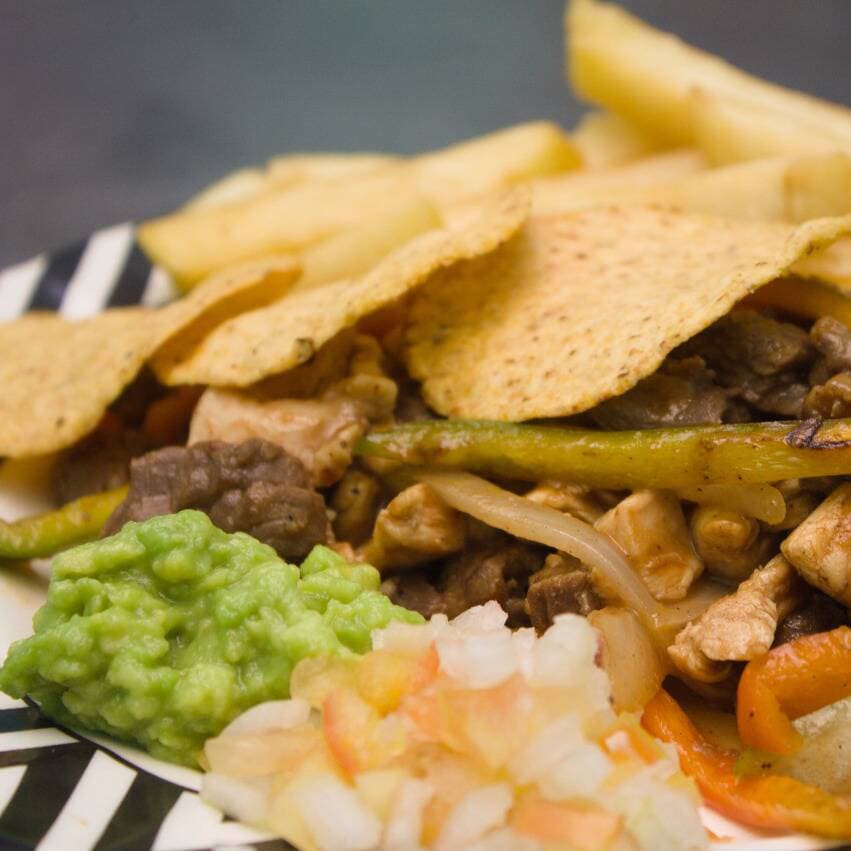Carnitas Mixtas