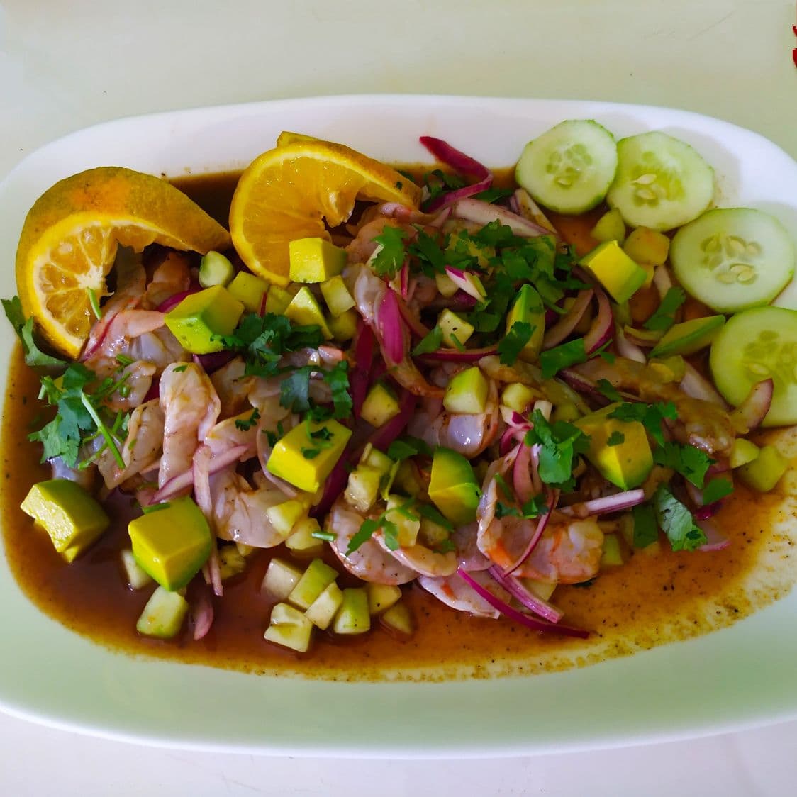 Tostada de Aguachile de Camarón y Pulpo