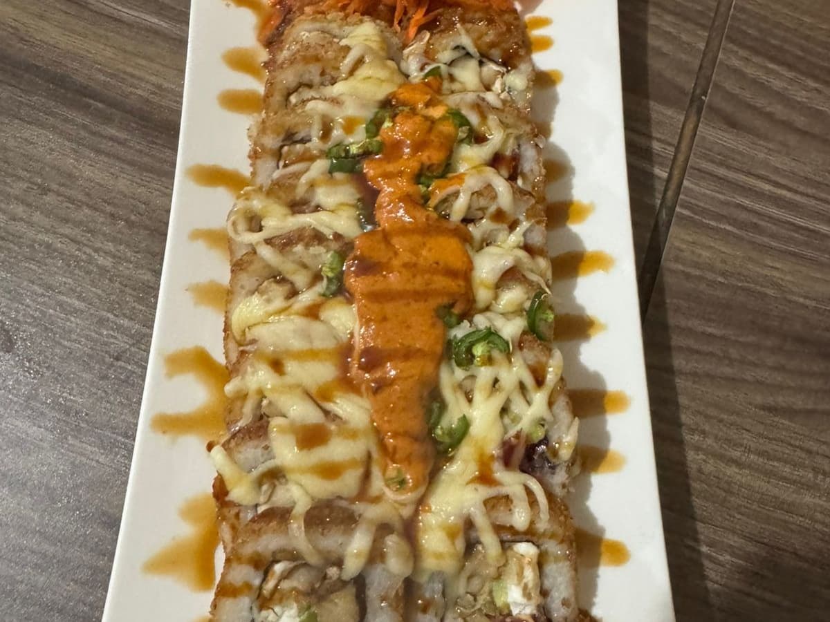 Baja roll sushi