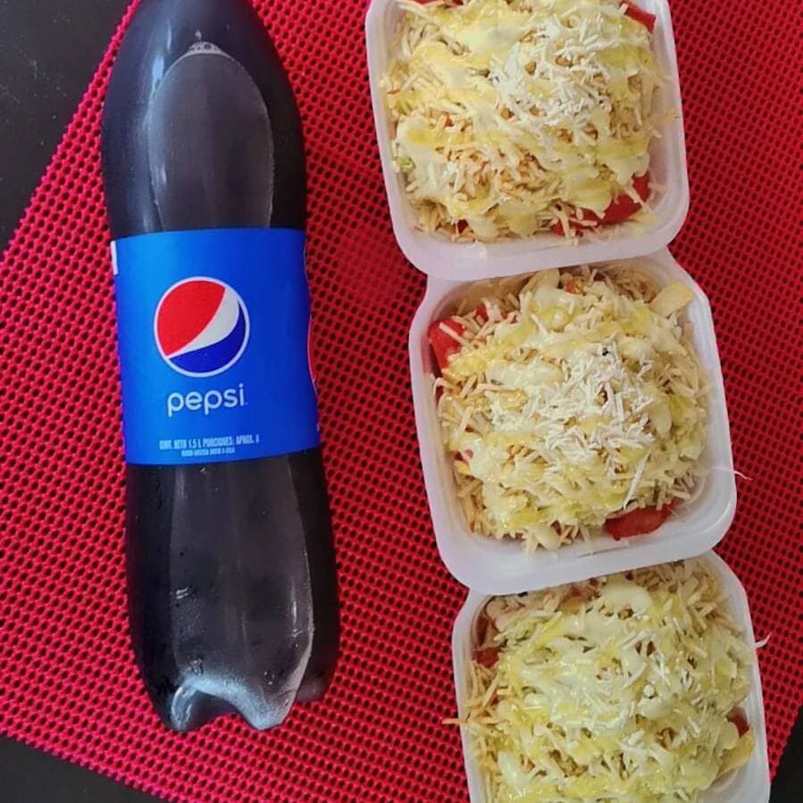 3' Salchipapa Mini Pebbles & Pepsi 1,5 L