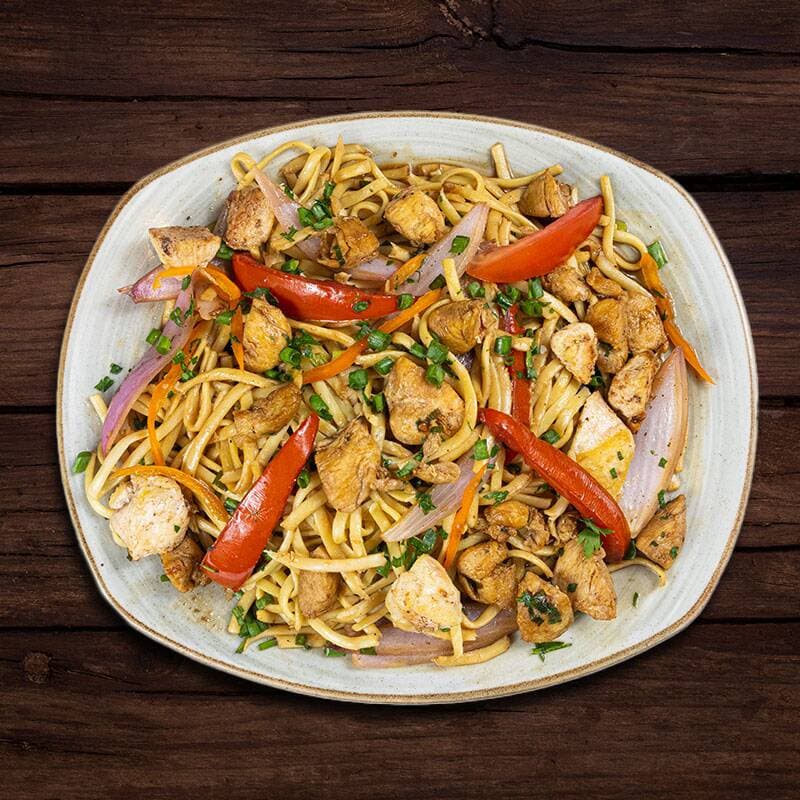 Tallarin Saltado de Pollo