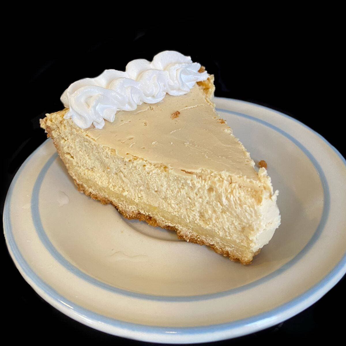 Rebanada de Pay de Queso Crema y Limón
