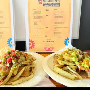 Mega Taco de Milanesa de Pollo