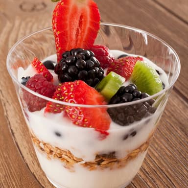 Fruta con Yogurt