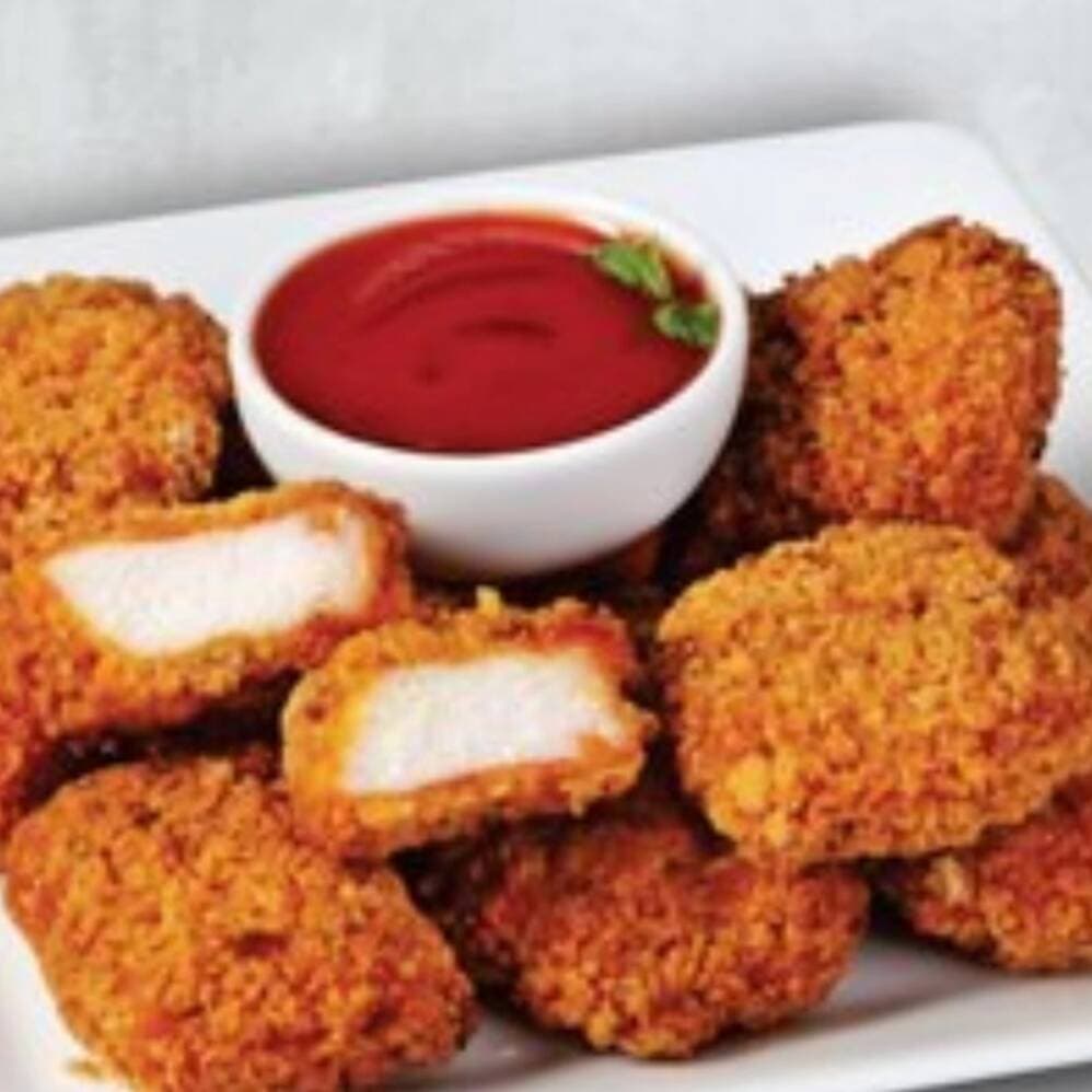 Nuggetts 7u y papas fritas naturales