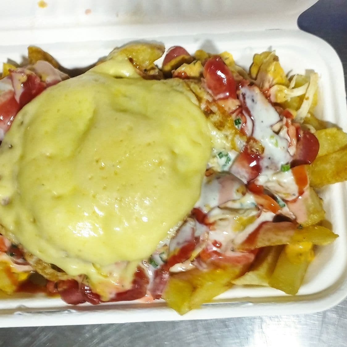 Salchipapa Royal