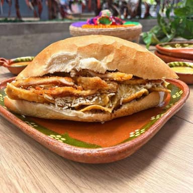 Torta de Chilaquiles
