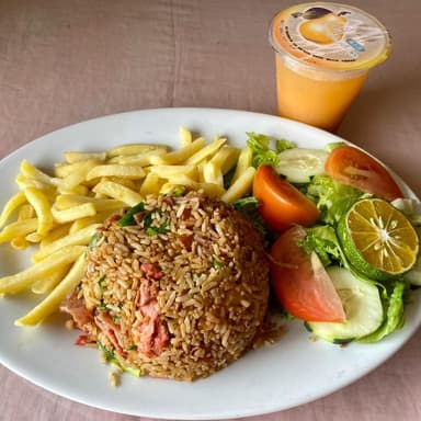 Combo #6 Arroz Cantones + Bebida