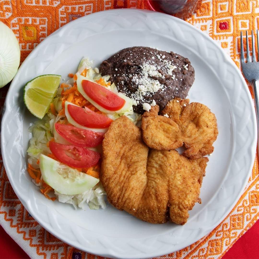 Combo Milanesa de Pollo + Agua del Dia 335 ml