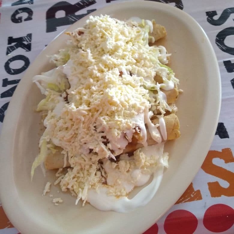 Tacos dorados