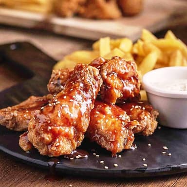Combo Alitas Crocantes en Salsa X 8