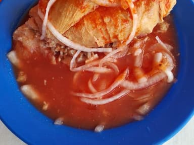 Torta Ahogada con Carnitas