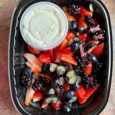 Frutos Rojos con Yoghurt Griego y Granola