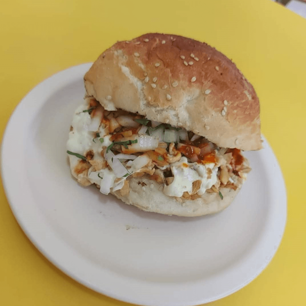 Cemita de Pollo con Queso