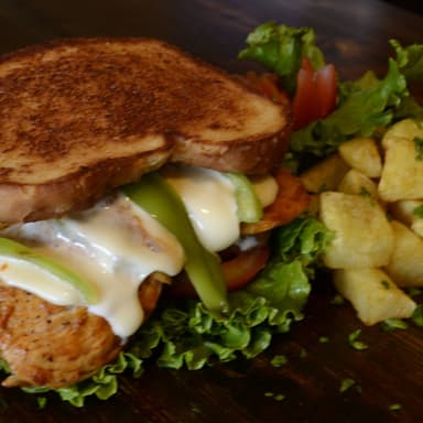 Club Sándwich Chipotle