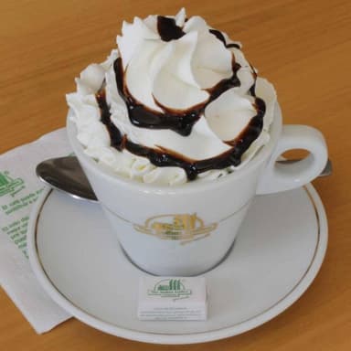 Chocolate Italiano con Panna