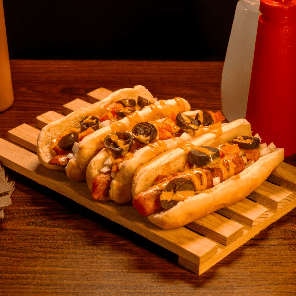 3 Hot Dogs