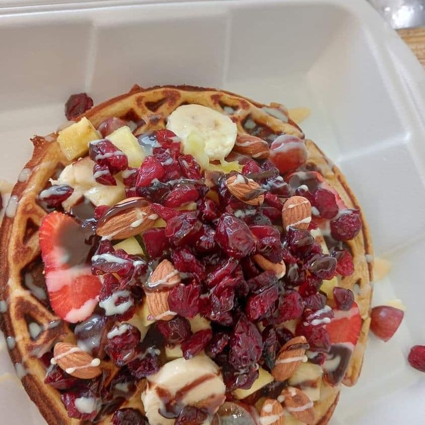 Waffle con frutas