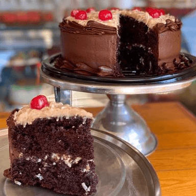 Rebanada de Pastel Chocolate Alemán